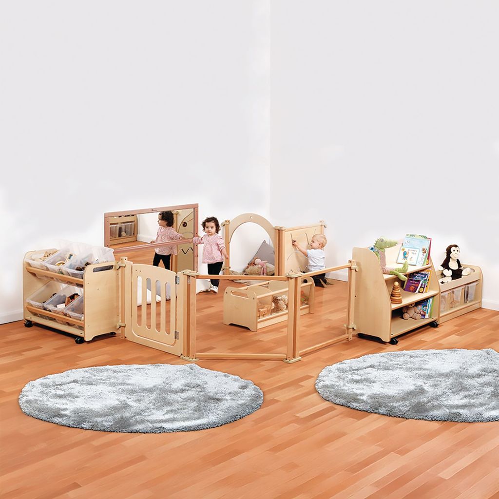 MILLHOUSE BABY ZONE WITH CLEAR TUBS