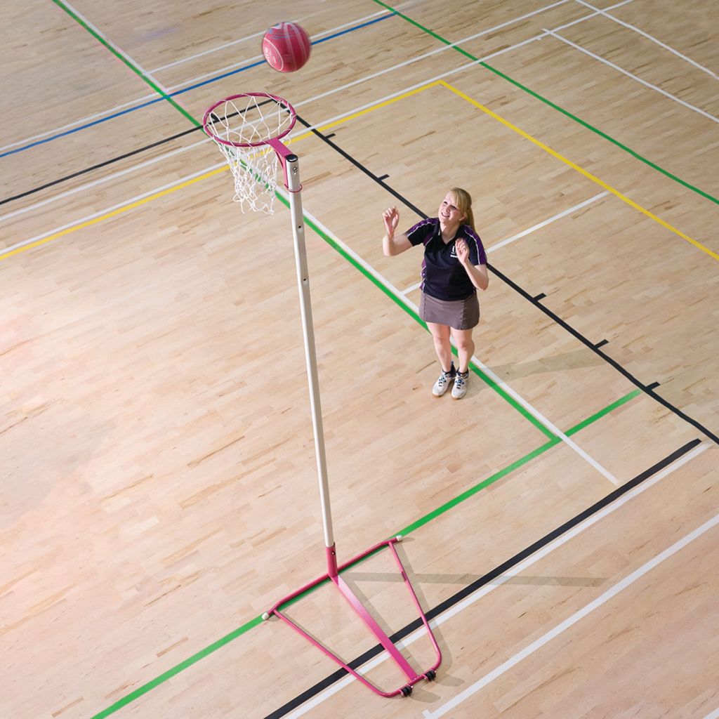 FREESTANDING WHEELAWAY NETBALL POST
