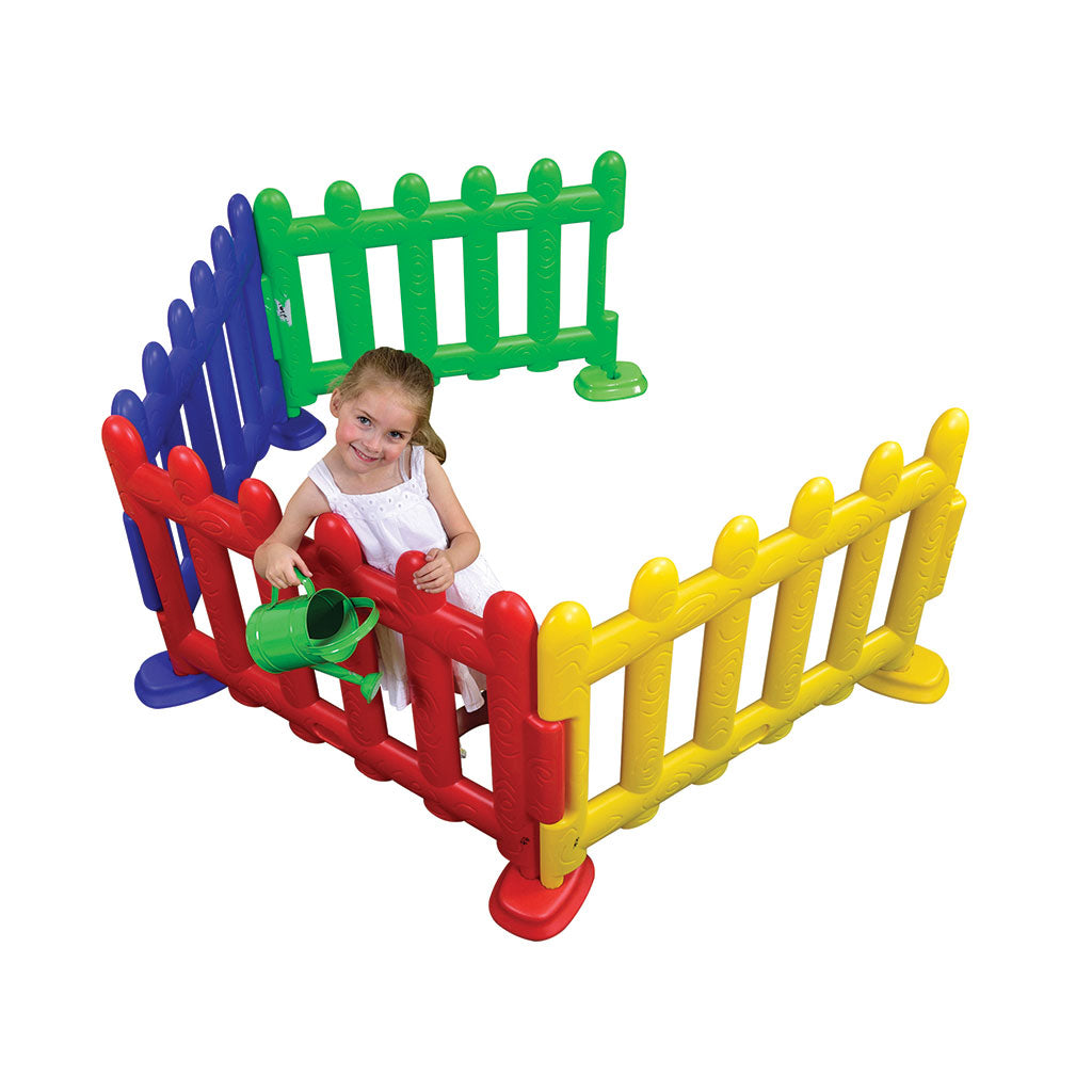 OUTDOOR/INDOOR PICKET FENCE