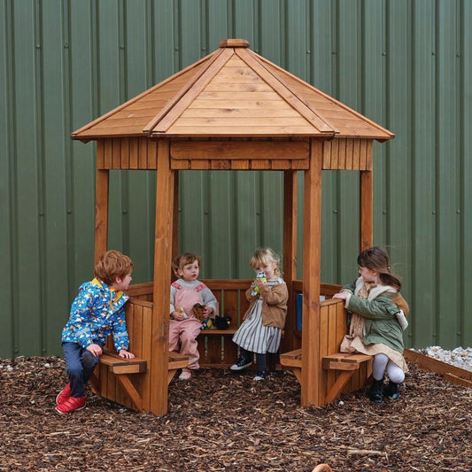 ARNOLD CIRCUS TALKING SHELTER