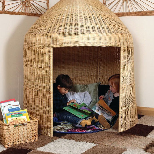 INDOOR WICKER HIDEOUT