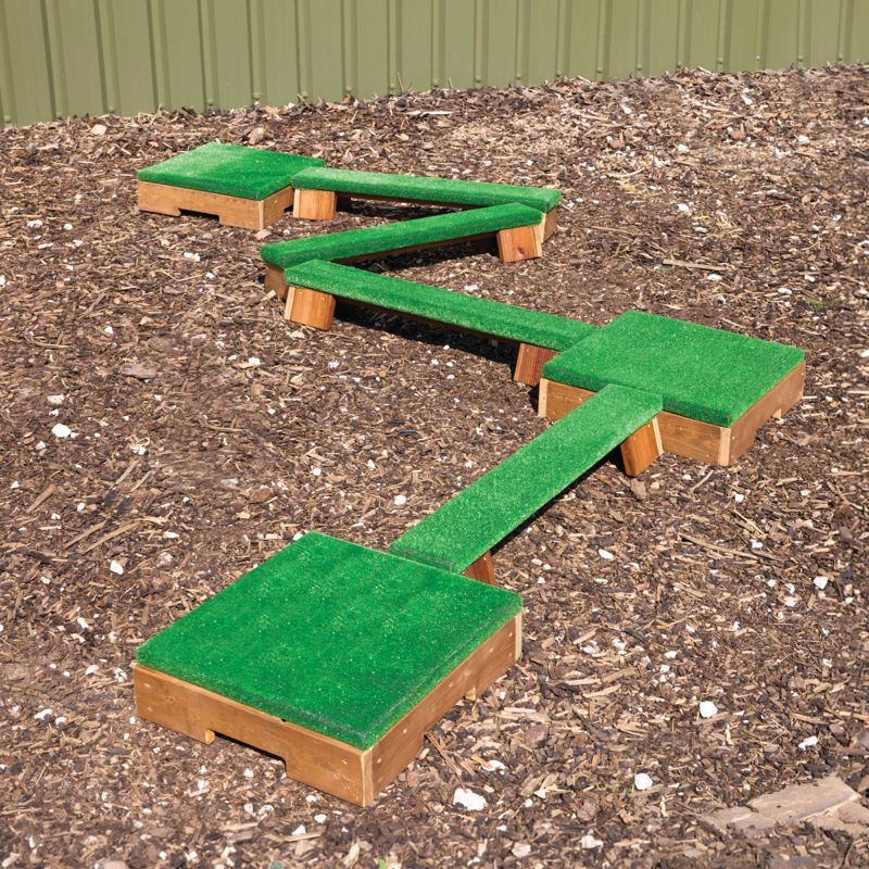 MOVE & MAKE MEADOW COMPLETE TODDLER SET
