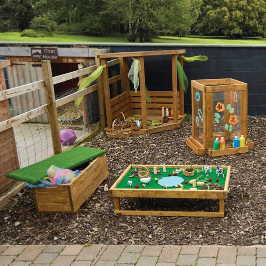 TODDLER OUTDOOR GARDEN SET