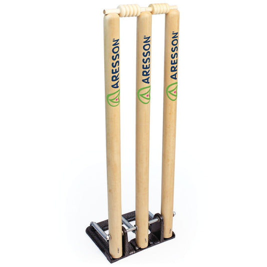 ARESSON WOODEN SPRINGBACK CRICKET STUMPS AND BAILS SET