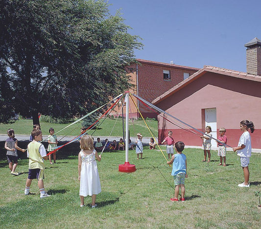 JUNIOR MAYPOLE